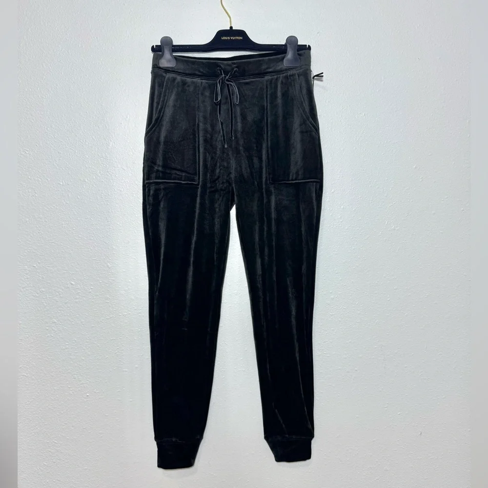 House of Harlow Velour 1960 Nicole Joggers in Black - drawstring - cuffed - NWT